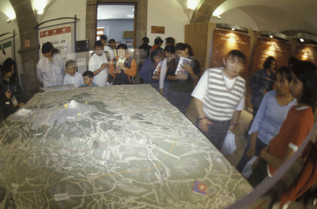 Exposición itinerante: Bajo el volcán: lo que debemos saber acerca del Popocatépetl.
