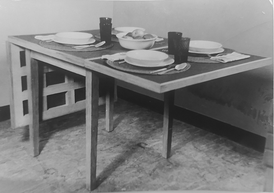 Mobiliario diseñado para el Multifamiliar Centro Urbano Presidente Alemán, 1949