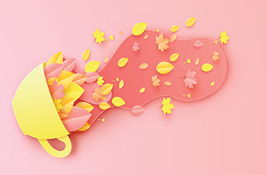 Design,Colorful,Leaves,Inside,A,Coffee,Cup,With,Spilled,Coffee.